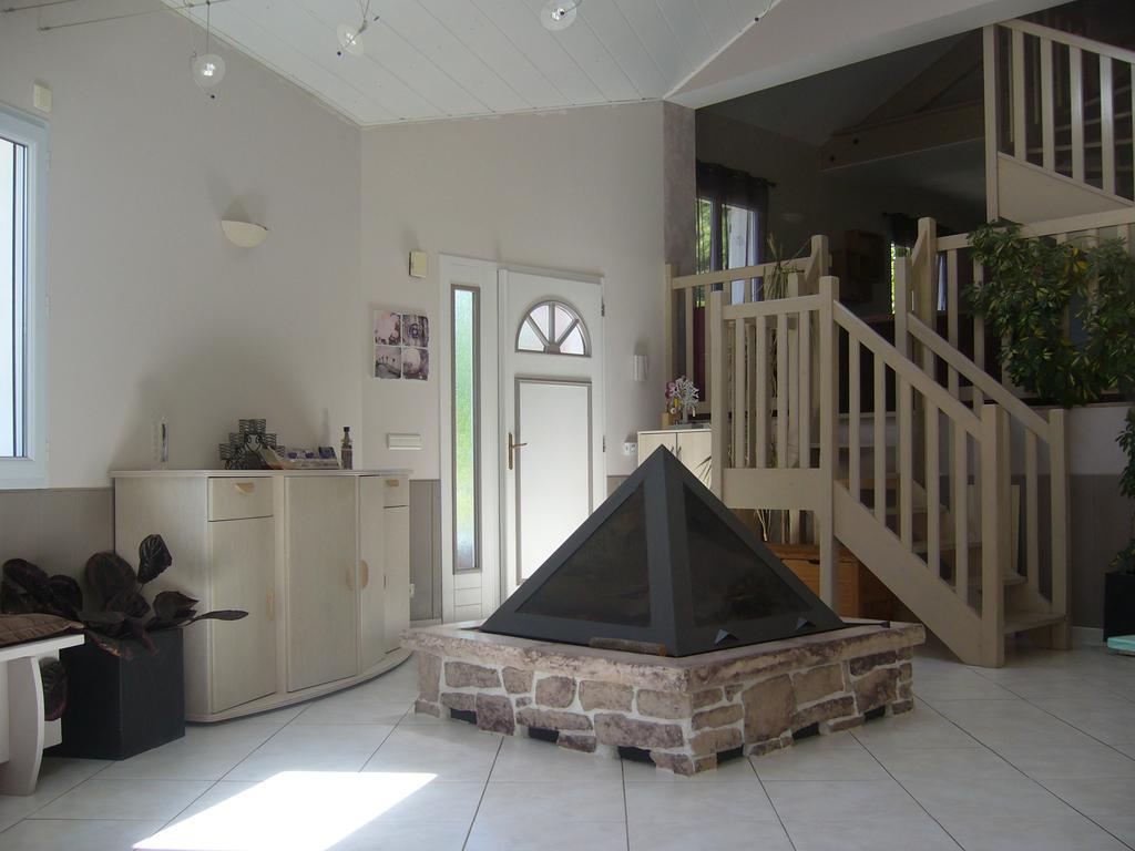Le Jardin Ombrage Bed & Breakfast Saint-Paul-d'Izeaux Luaran gambar
